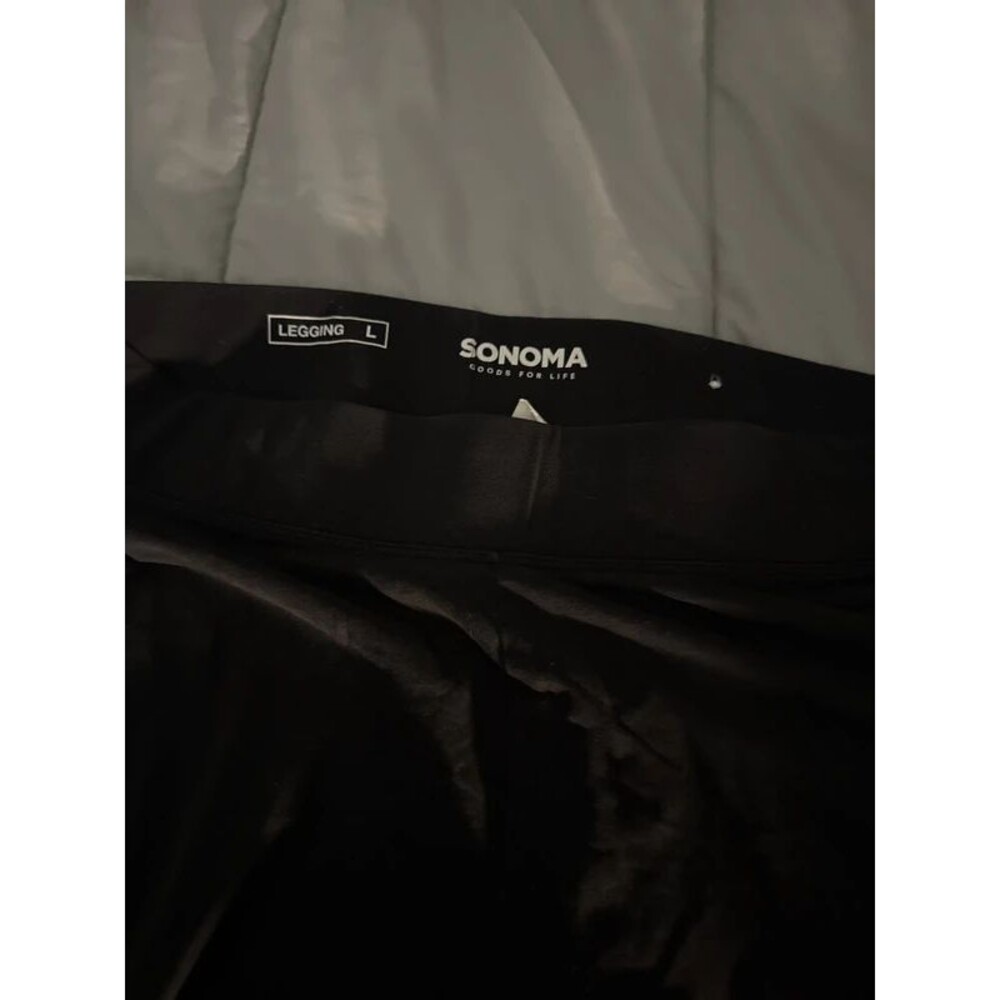 Women’s large leggings black 2 pair the same